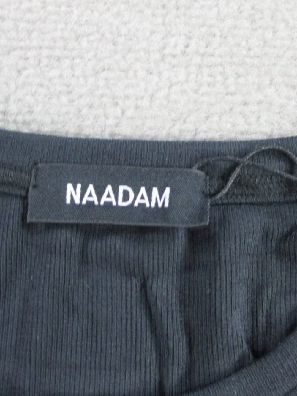 Naadam Baby Ribbed Cropped Tank Womens Small Black Top Modal Blend Stretch NEW - Picture 4 of 10